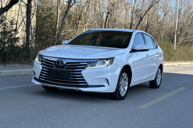 2019 Southeast A5 1,5 л, механическая коробка передач, национальный стандарт выбросов V, низкий расход топлива, прочный и долговечный, леворульный, высококачественный подержанный автомобиль, экспортированный в Африку.