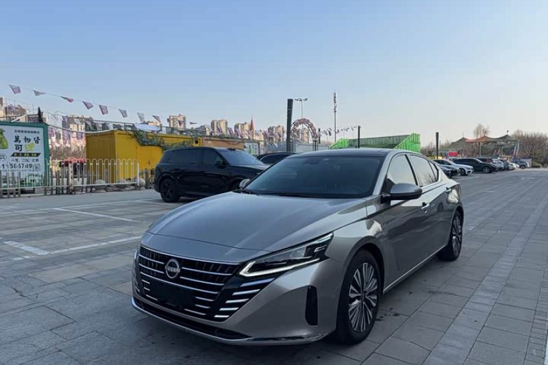 2022 Nissan Teana 2.0L Premium Подержанный автомобиль в отличном состоянии Экономичный и надежный Лучший выбор для африканской торговли