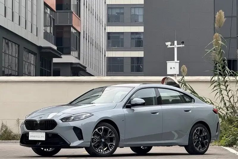 Used car 2025 BMW 2 Series Fuel Car 4 Door 5 Seat Sedan 225L Fashion Model 225L Sedan Second Hand Car for Sale Used Cars bmw