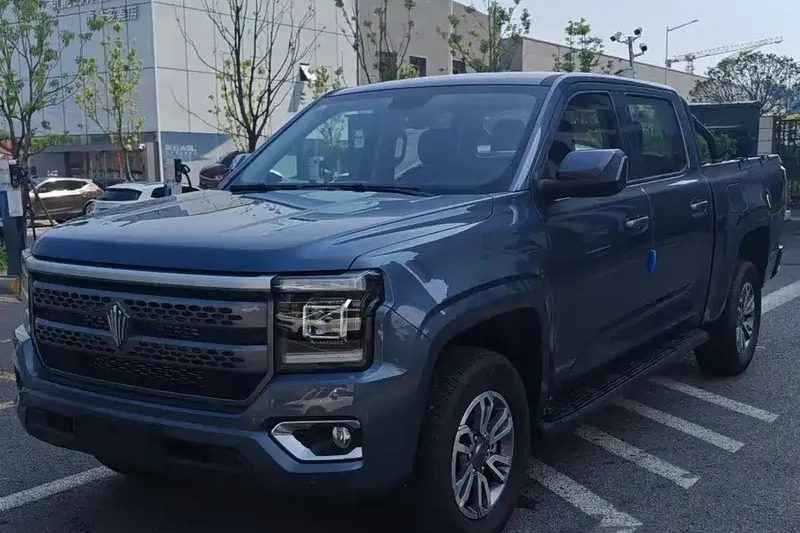 2023 Used Jmc Grand Avenue 2.3T Diesel Automatic Long Wheelbase Jiang Ling Pick up Dadao 8 Speed Jmc Double Cab Truck for Sale