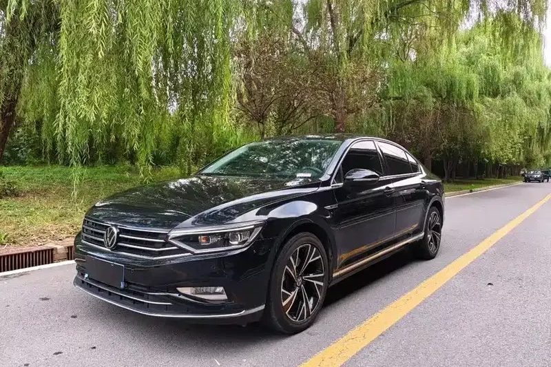 Хорошая производительность Подержанные автомобили Volkswagen Magotan 2021 330TSI DSG 30-летие Высокая скорость 210 км/ч 5 мест Средний автомобиль