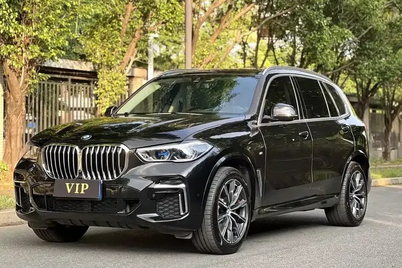 2022 BMW X5 XDrive30Li Китай Б/у автомобиль Автоматическая коробка передач Кожаные сиденья Шины R20 Алюминиевый багажник на крышу Полный привод Б/у автомобили Bmw