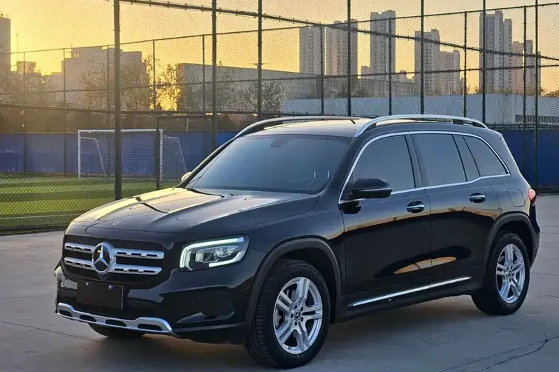 Used 2023 Mercedes-Benz GLB 220 Dynamic Edition Luxury 7-Seat SUV Bold Rugged Styling 2.0T Mild Hybrid Responsive 8AT Transmission