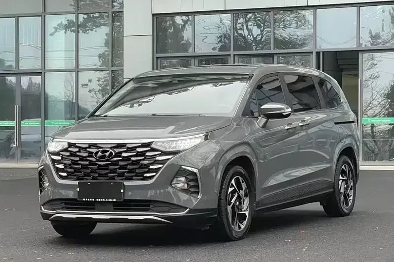 Used 2022 Hyundai Custo TOP 225/55 R18 Alloy Wheels McPherson Front Suspension Torsion Beam Rear Suspension